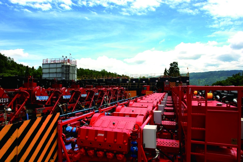 中國石化自主研發(fā)全電驅壓裂裝置。涪陵頁巖氣田供圖