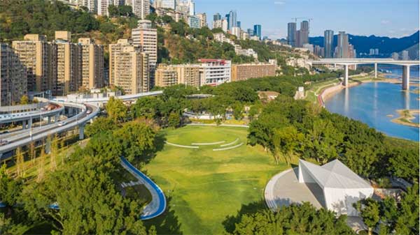 改造升級后的珊瑚公園。王歡攝