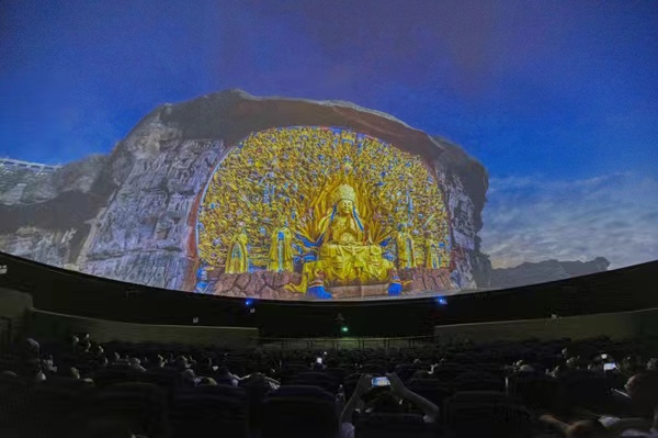 8K球幕電影《大足石刻》。 羅國家攝