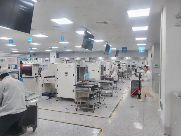 峻凌電子生產(chǎn)車間忙碌的景象。企業(yè)供圖