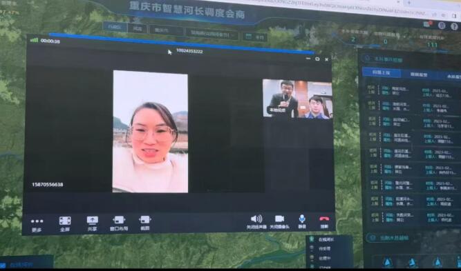                                           巴山渝水顯神韻 數(shù)字技術(shù)驅(qū)動(dòng)河流治理                            焦磊 胡虹 2023年02月19日                             “千里嘉陵江水色，含煙帶月碧于藍(lán)。”唐代詩人李商隱寥寥幾筆，便將月光照射之下，嘉陵江水霧彌漫、江碧于藍(lán)的美景勾勒成一副動(dòng)人畫卷。在千里嘉陵江的尾聲，浩浩江水于重慶朝天門直沖萬里長江，呈現(xiàn)出兩江交匯的曠世奇觀，引來游客無數(shù)。                【詳細(xì)】                           