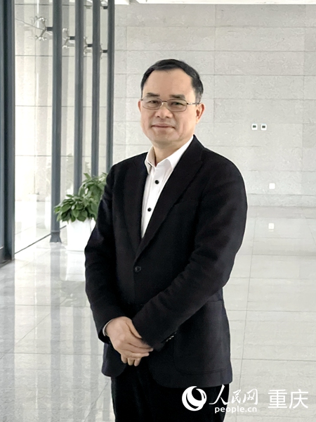 全國人大代表，長安汽車黨委書記、董事長朱華榮。人民網(wǎng) 胡虹攝