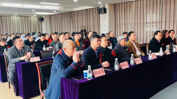 揭牌儀式現(xiàn)場。重慶嘉華婦產(chǎn)醫(yī)院供圖