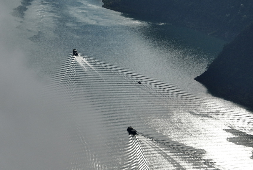 雨過天晴后的巫峽景色。譚瑜州攝