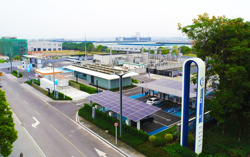 銅梁玉泉光儲充檢換一體站。銅梁區(qū)委宣傳部供圖