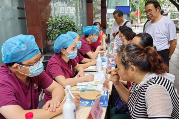 活動(dòng)現(xiàn)場(chǎng)。重醫(yī)附屬口腔醫(yī)院供圖