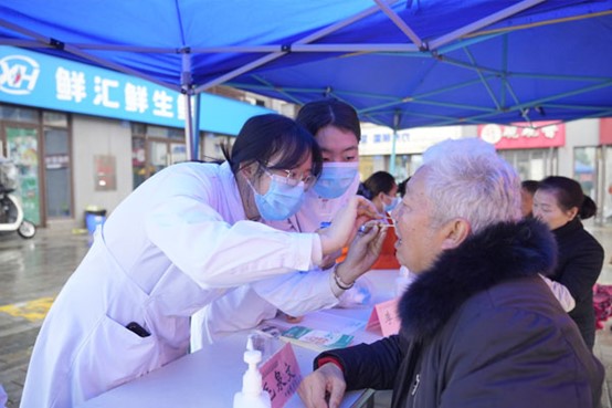 活動現(xiàn)場。王裕慶攝