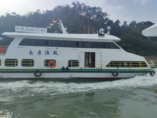 南岸區(qū)漁政船舶巡河。南岸區(qū)農(nóng)業(yè)農(nóng)村委供圖