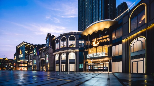 “水晶體”濱江立面。長(zhǎng)嘉匯供圖