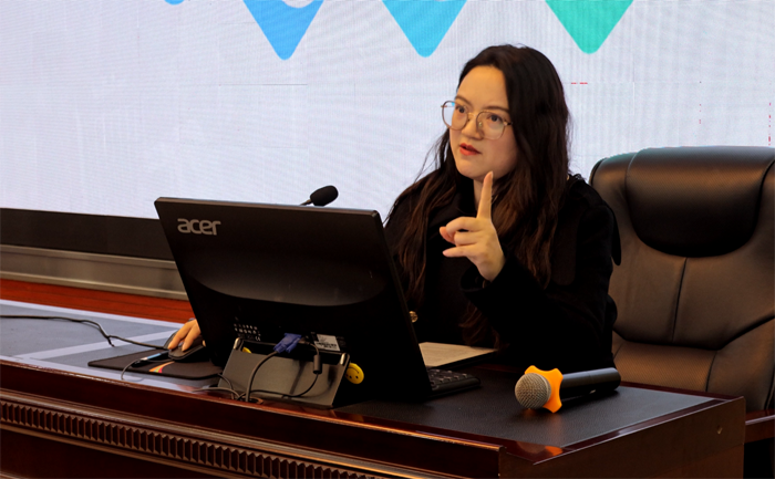 石定芳博士作主題分享。北京體育大學(xué)供圖