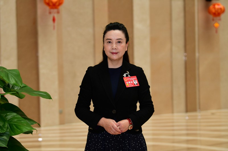 彭學(xué)平代表：建議在全市范圍開展老年人失智普查