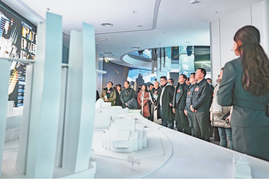 攜手同行 共創(chuàng)未來