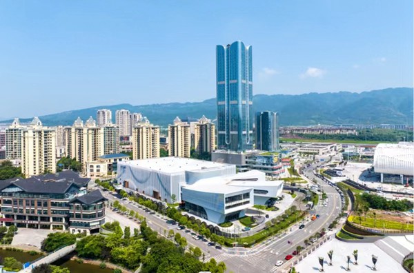 永川科技片場(chǎng)是目前國(guó)內(nèi)單體規(guī)模最大的虛擬拍攝棚。永川區(qū)委宣傳部供圖