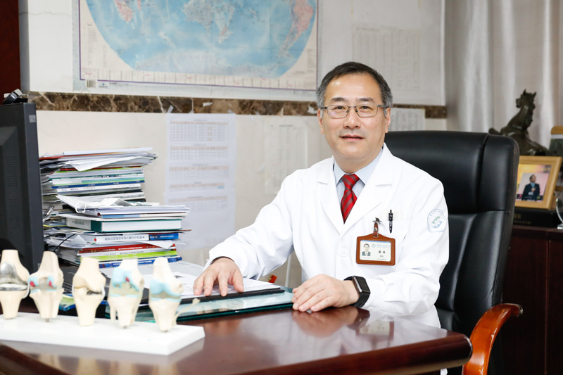 全國(guó)政協(xié)委員黃偉 