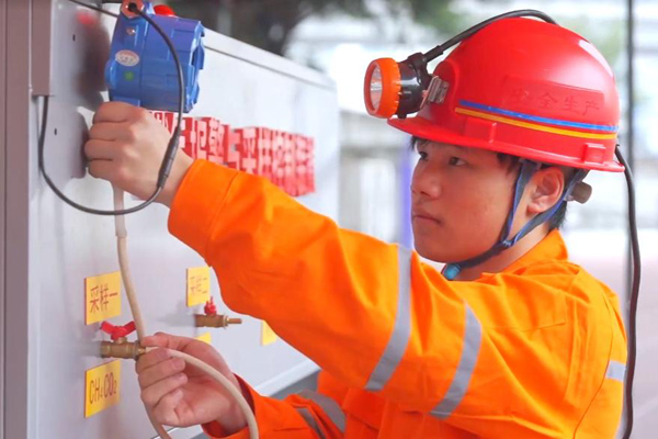 參賽選手風(fēng)采。重慶市科能高級(jí)技工學(xué)校供圖