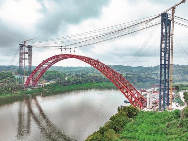 白馬渠江特大橋。前鋒區(qū)融媒體中心供圖