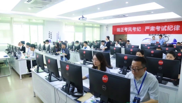 比賽現(xiàn)場(chǎng)。重慶鐵路運(yùn)輸技師學(xué)院供圖