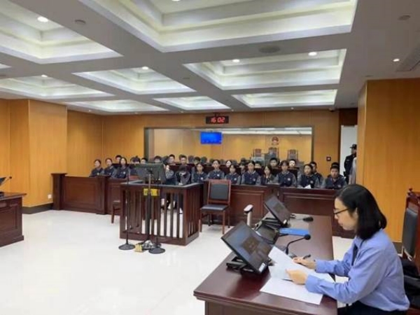 “卓然陶養(yǎng)”行走的思政課堂。兩江八中供圖