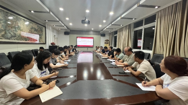 意識(shí)形態(tài)專題工作會(huì)。合川中學(xué)供圖