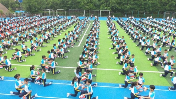 籃球特色大課間課程獲得重慶市大課間改革一等獎(jiǎng)。合川區(qū)高陽小學(xué)