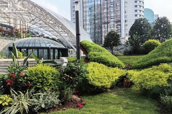 重慶黃桷樹空中花園一角。大都會(huì)東方廣場(chǎng)供圖