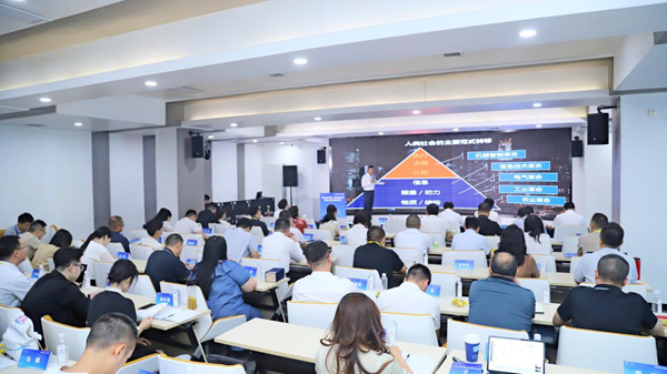 專題輔導(dǎo)。主辦方供圖