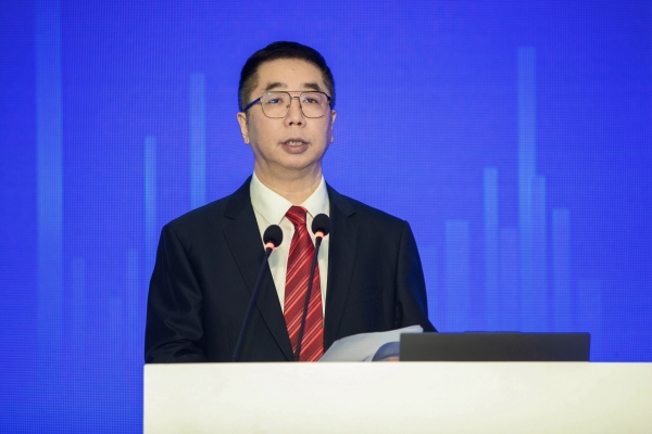 重慶市高校人文素質(zhì)教育指導(dǎo)委員會主任孟東方致辭。主辦方供圖