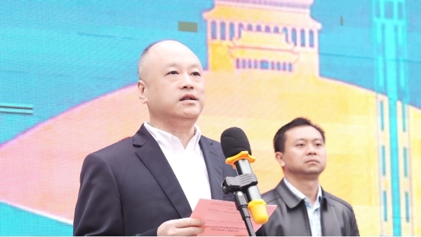 該校黨委書記劉軍宣布開幕。重慶能源工業(yè)技師學院供圖