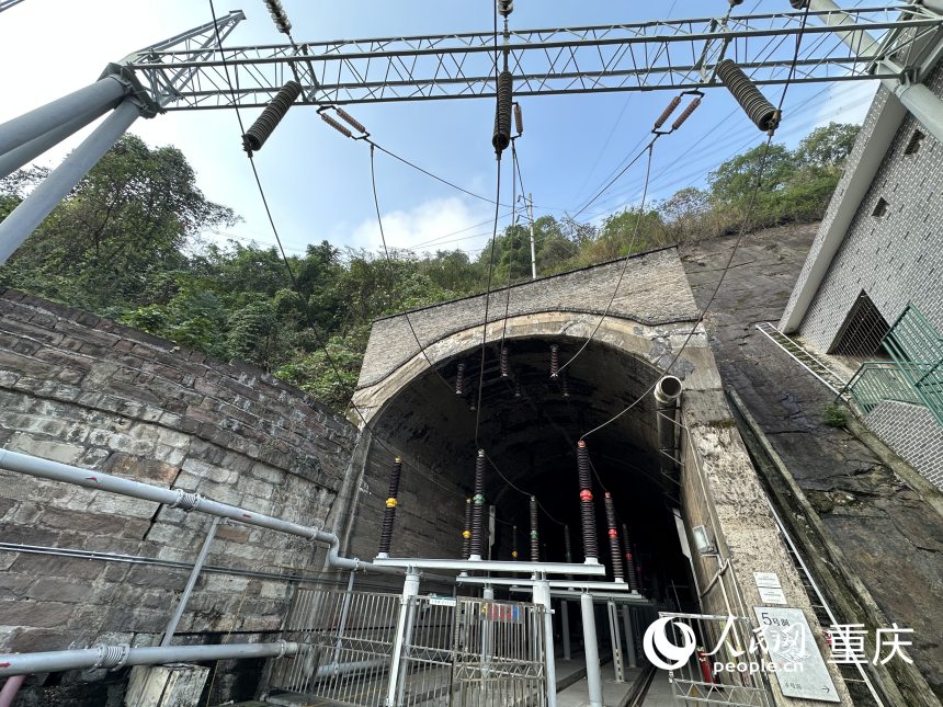 涼亭變電站5號洞。人民網記者 劉政寧攝