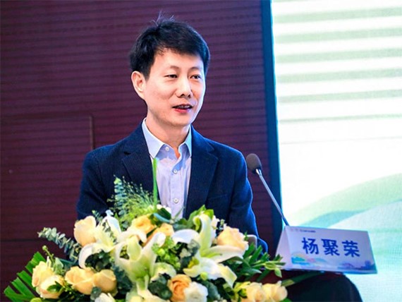 楊聚榮致辭。重慶醫(yī)科大學(xué)附屬第三醫(yī)院供圖