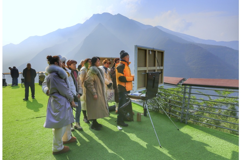 2024長江流域美術(shù)名家走進(jìn)奉節(jié)。重慶市美協(xié)供圖