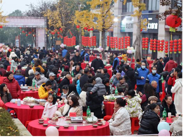 “鄰里迎新計劃”活動現(xiàn)場。華僑城物業(yè)重慶公司供圖