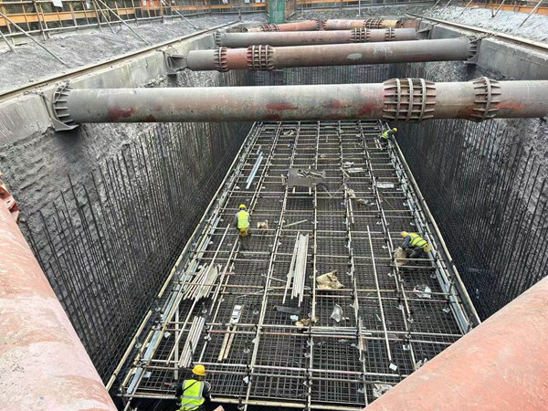 寶圣湖1號(hào)調(diào)蓄池建設(shè)現(xiàn)場。中交建筑集團(tuán)重慶建設(shè)有限公司供圖