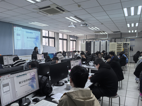 培訓(xùn)現(xiàn)場(chǎng)。重慶市人力資源開發(fā)服務(wù)中心供圖