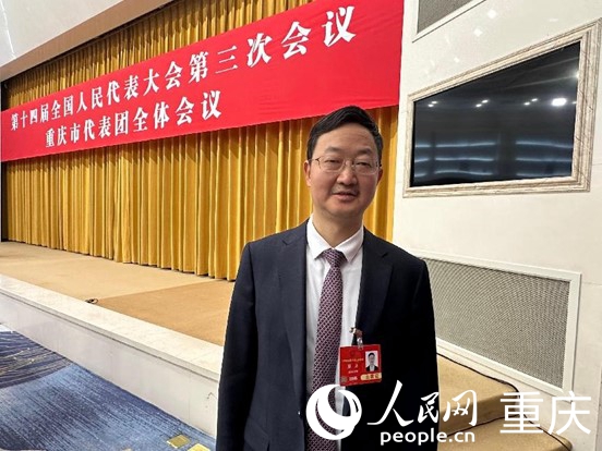 全國人大代表，中國移動重慶公司黨委書記、董事長、總經理夏泳。人民網記者 劉政寧攝