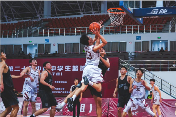 重慶一中籃球隊。重慶一中供圖