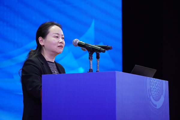 黃可欣致辭。重慶一中供圖