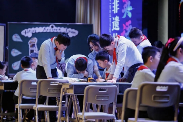 課堂展示。金山學校供圖