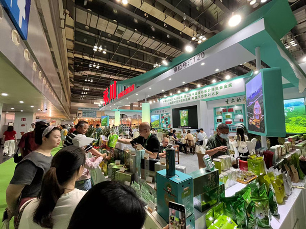 茶博會現(xiàn)場。周小平攝