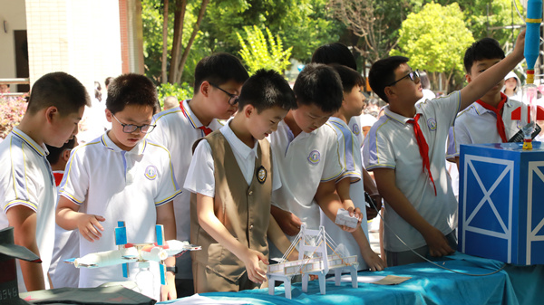 融創(chuàng)節(jié)作品展。校方供圖