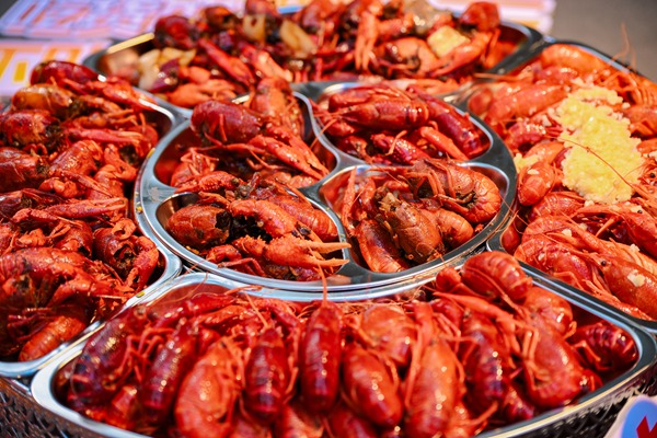 小龍蝦。重慶市商務(wù)委員會(huì)供圖