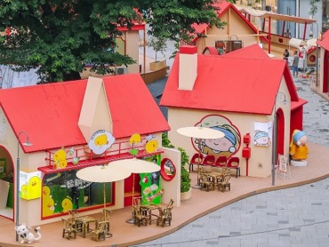 重慶萬象城“Greenland”靈感街區(qū)。重慶萬象城供圖