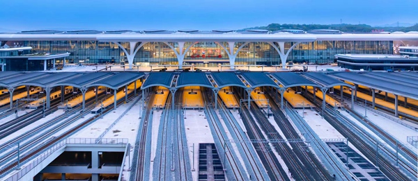 重慶東站。中鐵十一局供圖