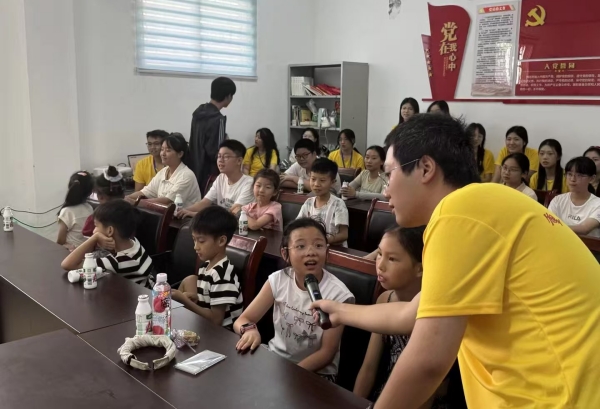 活動(dòng)現(xiàn)場。重慶財(cái)經(jīng)學(xué)院供圖