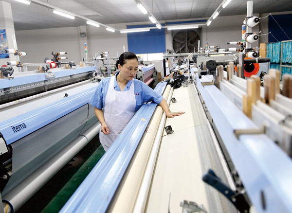 重慶蠶桑絲綢產(chǎn)業(yè)蓬勃發(fā)展。重慶市商務(wù)委員會(huì)供圖