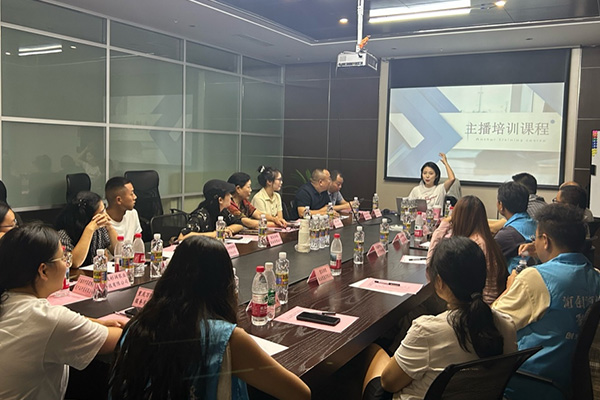 培訓(xùn)營活動現(xiàn)場。重慶市萬盛經(jīng)開區(qū)人力社保局供圖