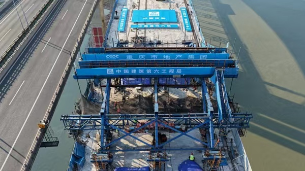 渝武高速拓寬改造項(xiàng)目馬鞍石復(fù)線橋。重慶市住房和城鄉(xiāng)建委供圖