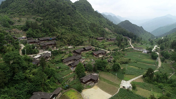 酉陽縣龔灘鎮(zhèn)紅花村鵝兒古寨。重慶市住房城鄉(xiāng)建委供圖