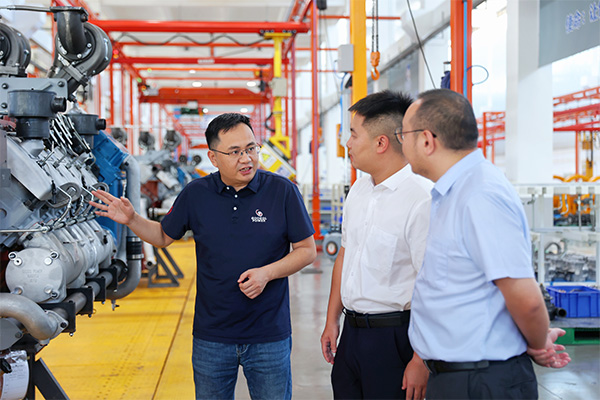 農(nóng)行工作人員現(xiàn)場(chǎng)走訪調(diào)研。向詩佳攝