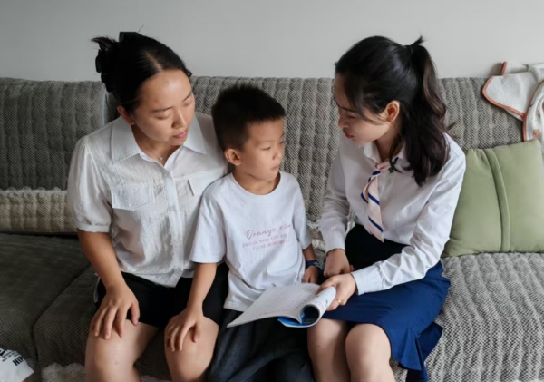 家訪現(xiàn)場。合川巴蜀小學供圖